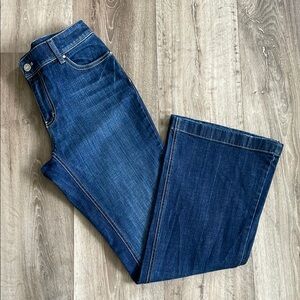 WHBM Blanc Flare Mid Rise Medium Wash Jeans 6S